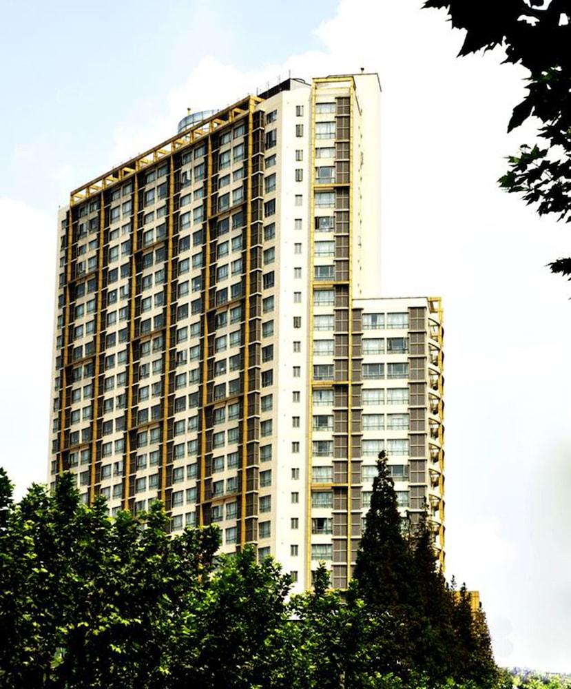 Kingtown Hotel Hongqiao Shanghái Exterior foto